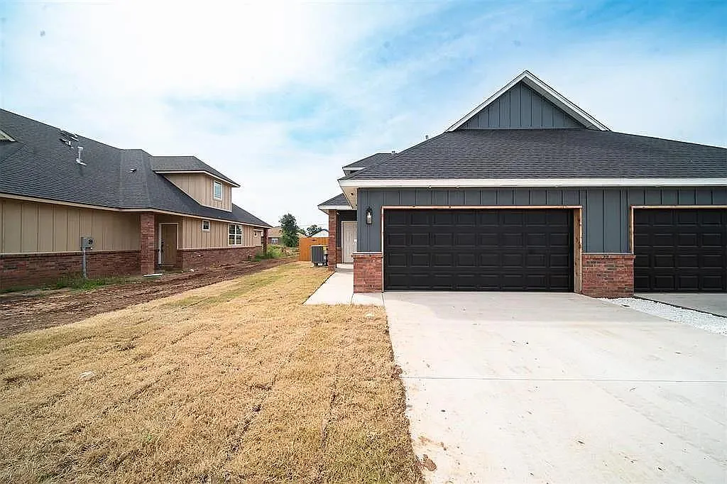 236A NW 122nd St, Oklahoma City, OK 73114